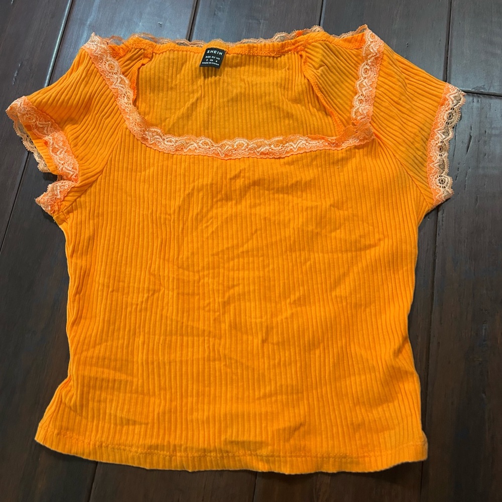 Orange top